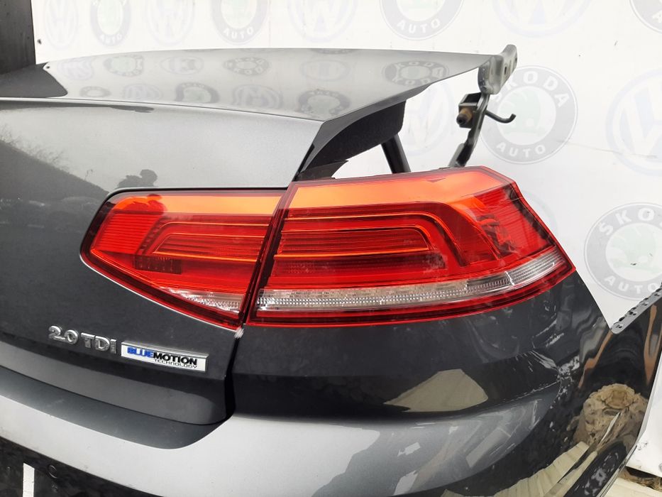 Фонарь стоп габарит ліхтарь Passat B8 Пассат б8  Європа