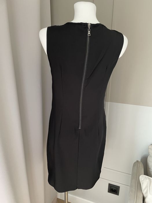Sukienka czarna elegancka 36