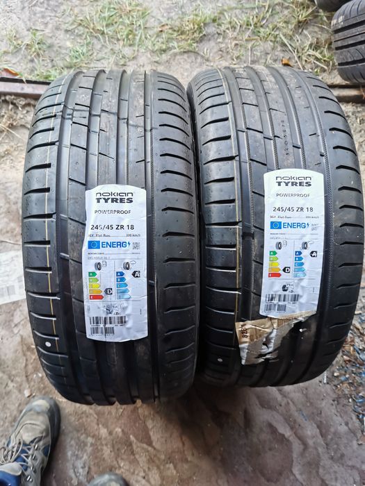 245 45 ZR 18 96Y Run flat Nokian powerproof