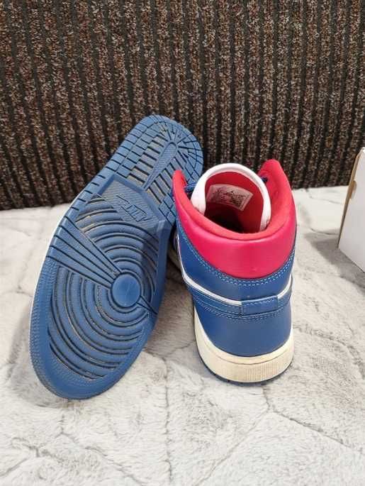 Buty WMNS Air Jordan 1 Mid, 40,5