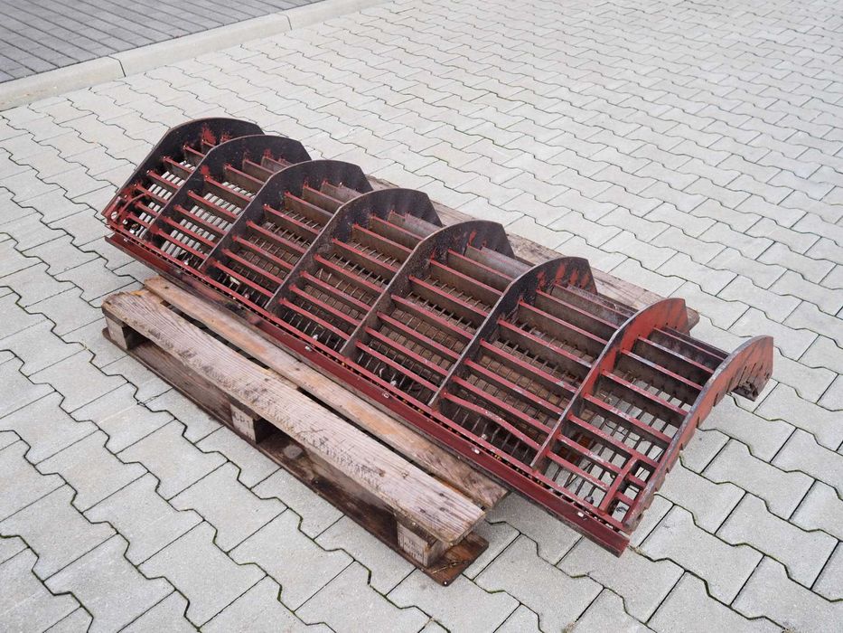 Przebudowa na kukurydze, klepisko, kombajn Massey Ferguson 7282