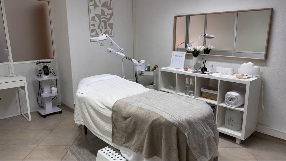 Gabinete equipado para Esteticista / Lash Designer / Massagista | Ramada, Odivelas por dia