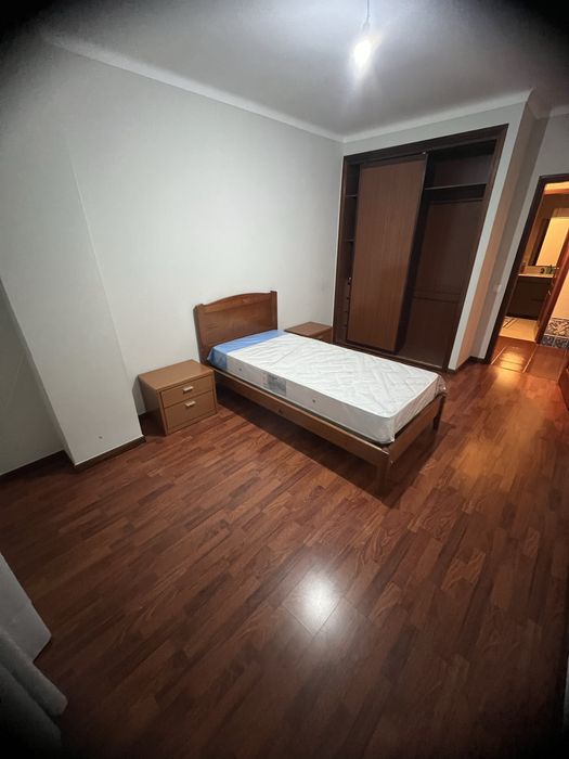 Quarto para arrendar