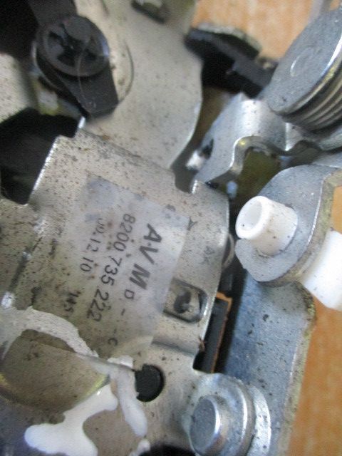 Fechadura / fecho porta frente direito DACIA Sandero (BS_)