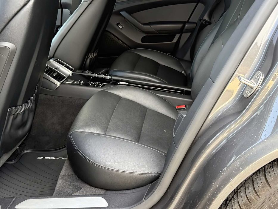 Porsche Panamera 4S      2015