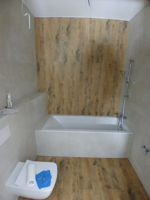 Remonty i kompleksowe wykończenia wnętrz oraz docieplenie pianą pur.