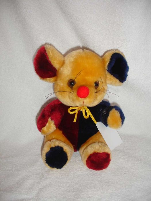 Vários peluches novos