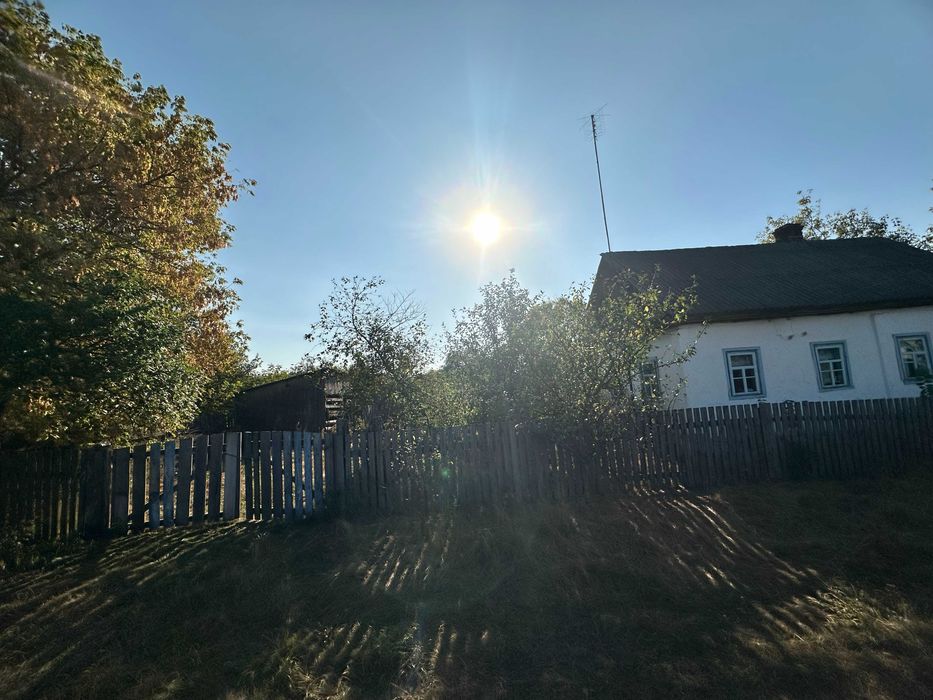 Цегляний будинок у с. Лоска, 4 кімнати, житловий стан RD