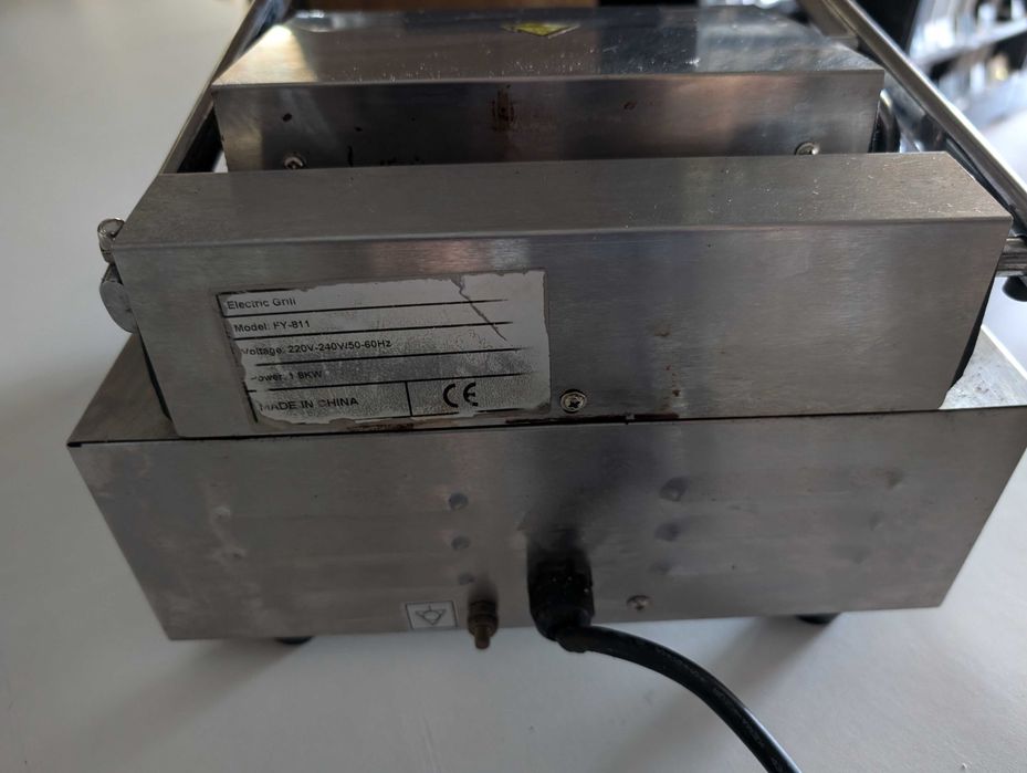 Grelhador de Contacto FY811