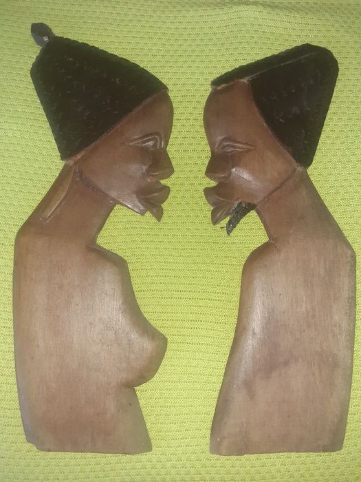 Conjunto de 2 estatuetas africanas de madeira