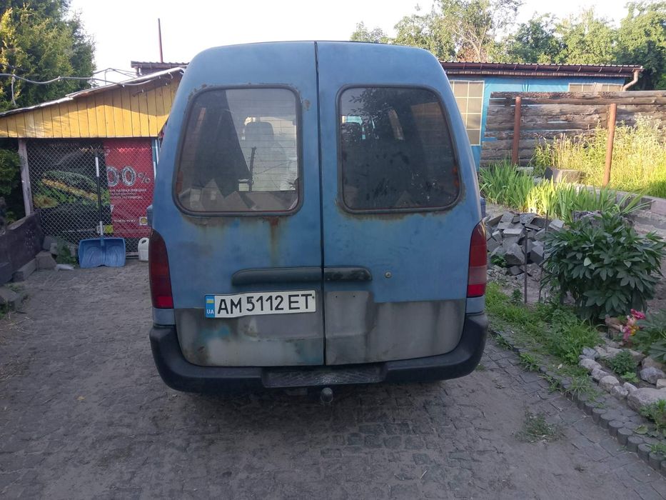 Ніссан ванета в хорошому стані