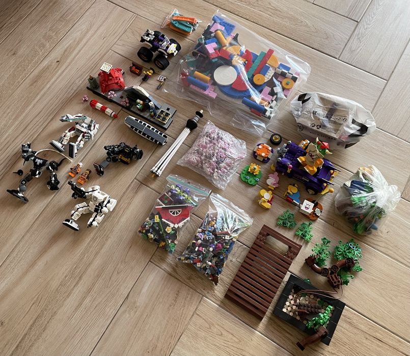 Peças Extra LEGO + Modern Art + Tokyo