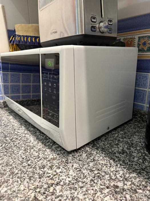 Microondas Samsung – Modelo TDS