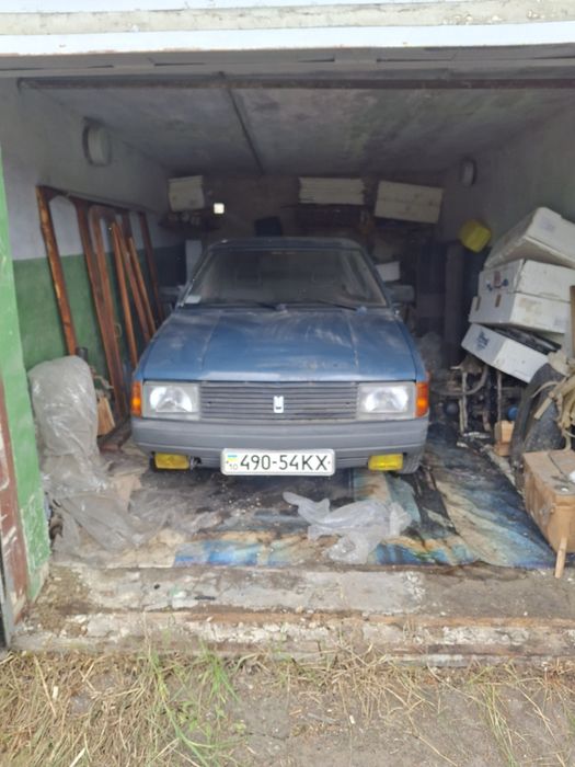 Продам Москвич 21412