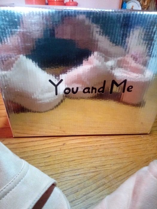 Sandálias creme novas