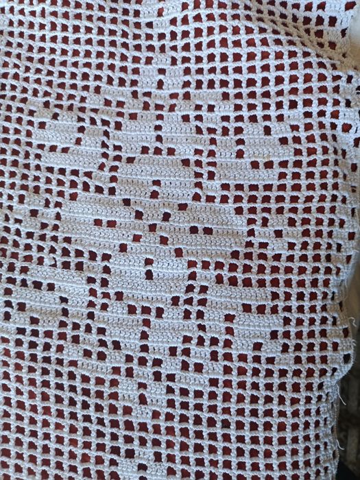 Colcha em linho cru renda e bordados