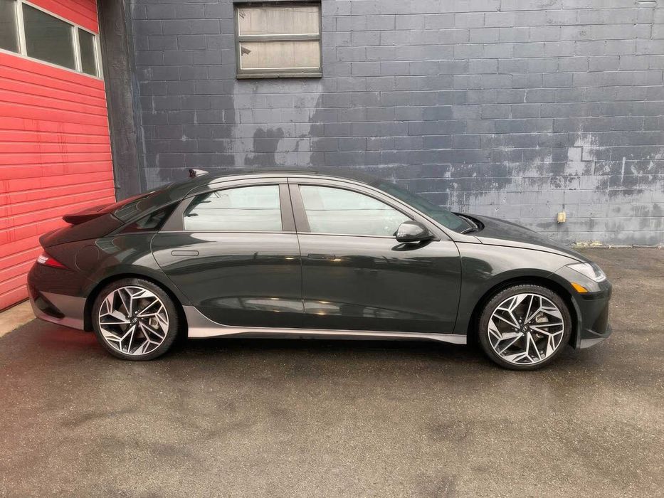 Hyundai Ioniq 6 SEL      2023