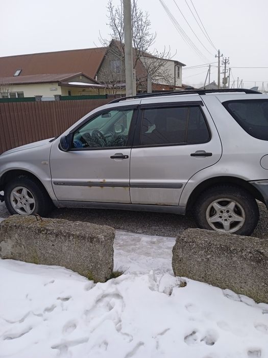 Mercedes-Benz ML 270