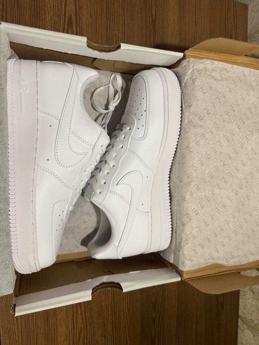 Nike Air Force 1 White