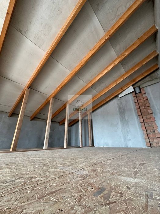 Продам котедж від власника у центрі мікрорайона Жовтневого