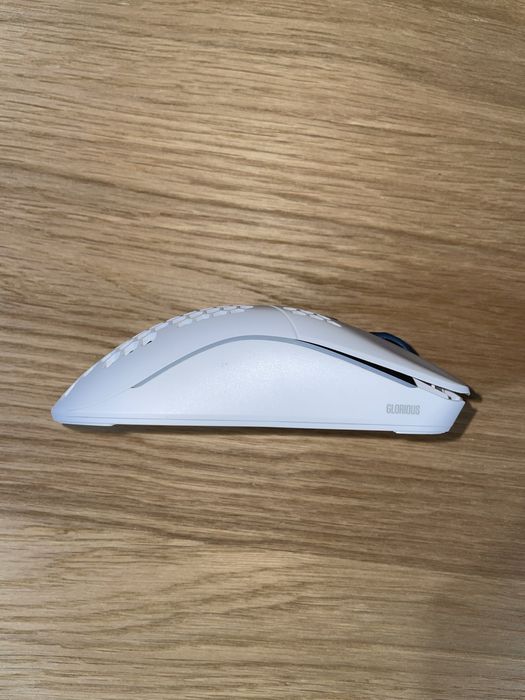 Glorious Model O Wireless - Like New64551765370114123