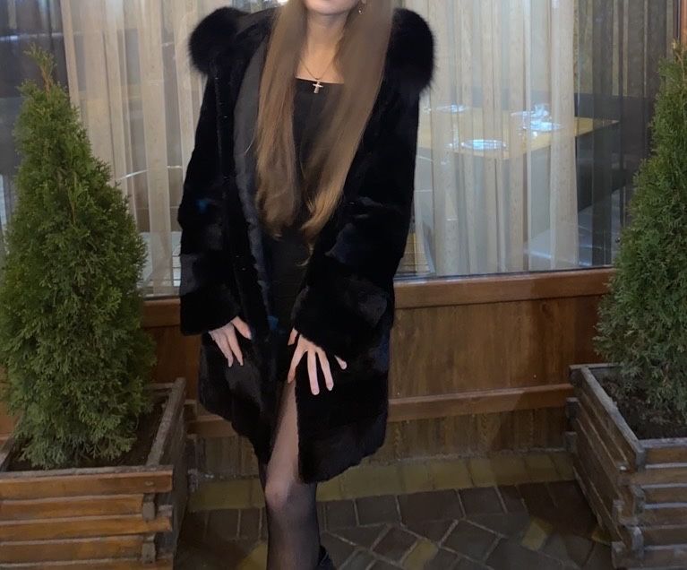 Шуба натуральна з хутра кролика