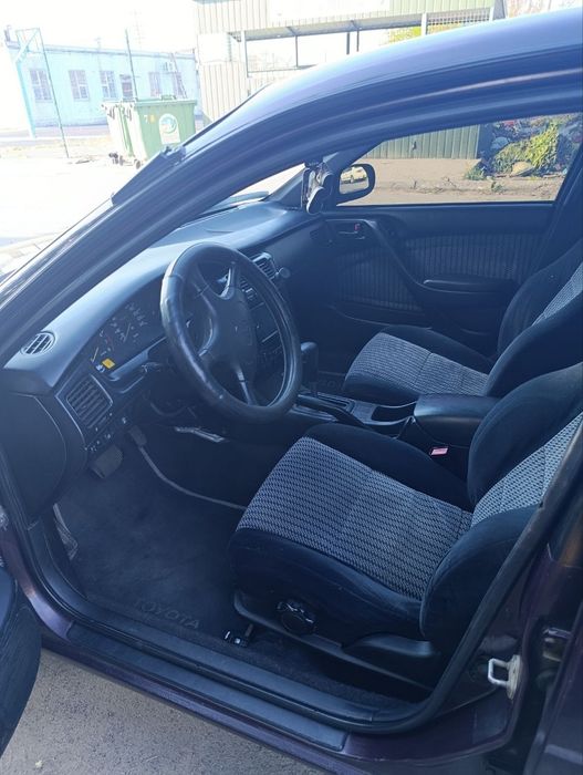 Toyta carina E 2.0 газ/бензин