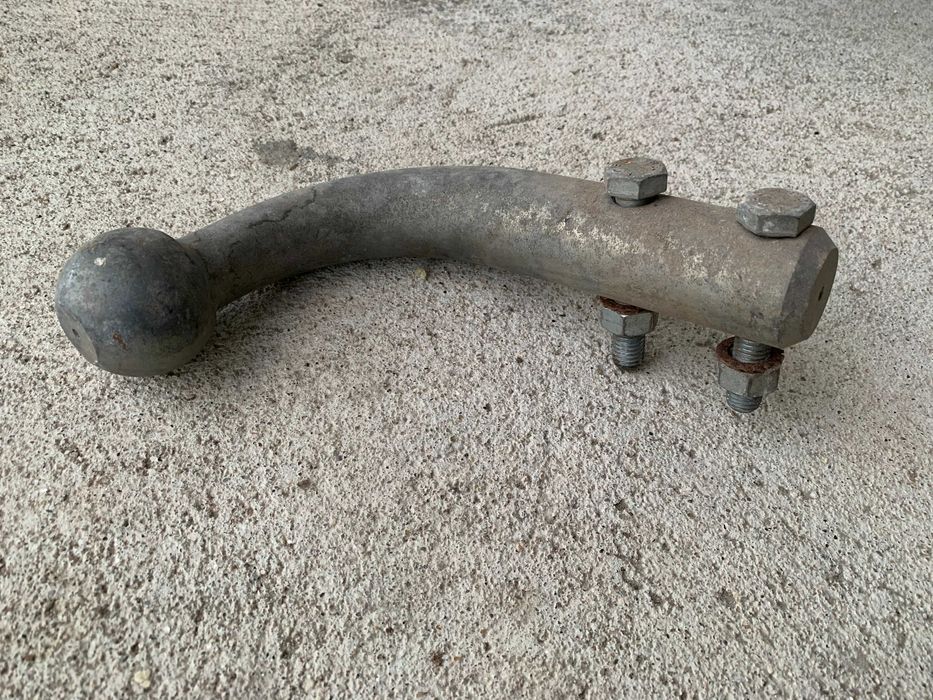 Engate de reboque (ferro maciço)