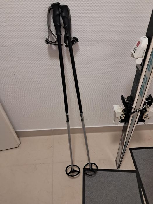 Narty biegowe  Atomic i kijki