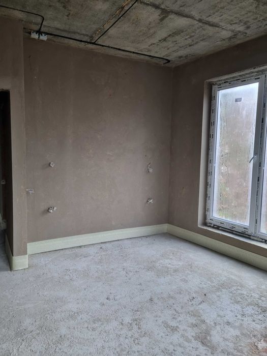 Продаж 1к квартири 38.7 кв. м на вул. Дорошенка Петра 66Б (46440$)