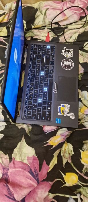 ASUS VivoBook 15 б/у рабочий