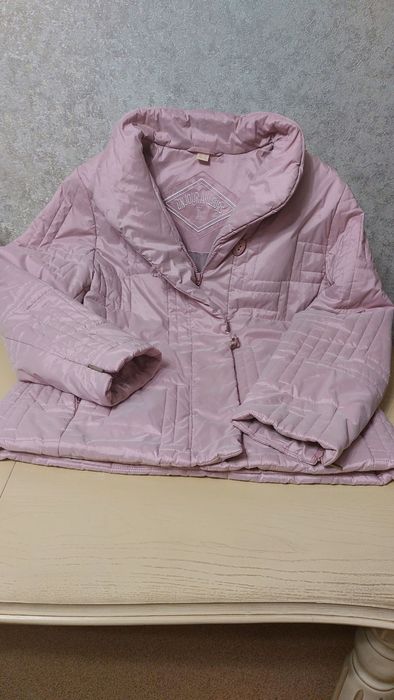 Утепленнная зимняя куртка