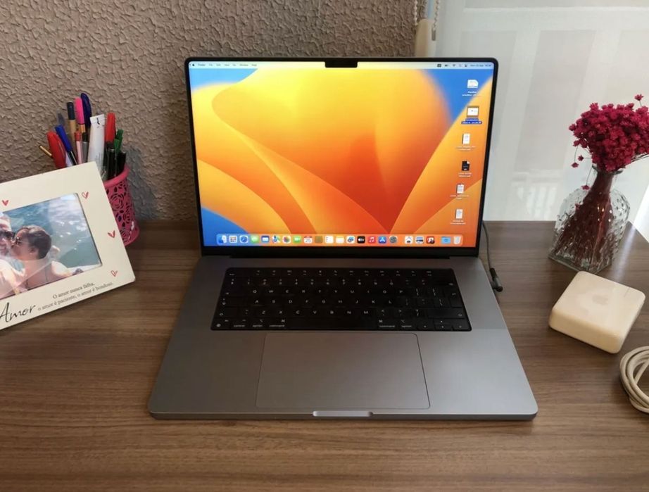 Macbook M1 Pro 16" - 16 Gb / 512 Ssd