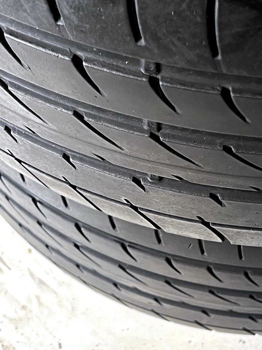 Pneus Dunlop SP QuattroMax - 295/35/21 - Excelentes