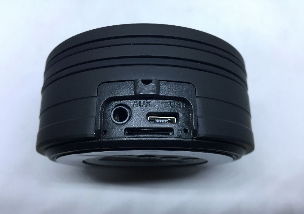 Coluna Bluetooth com Leitor de cartão de memória/ Rádio FM/Entrada Aux64584834304769122