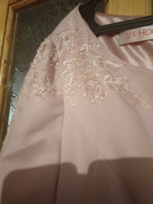 Святкова сукня великого розміру