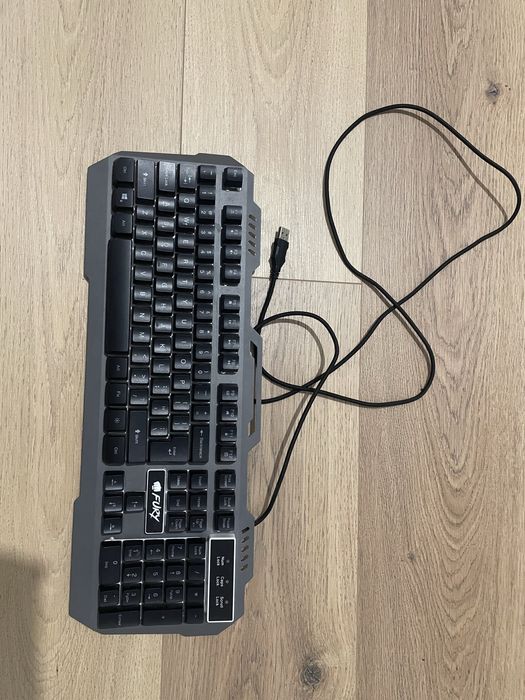 Klawuatura marku FURY Nowa