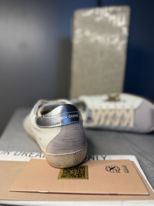 Кеди кросівки голден гуз golden goose gg кроссовки гуси со звездой женские с потертостями