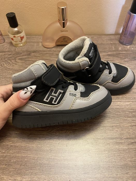 Кросівки дитячі