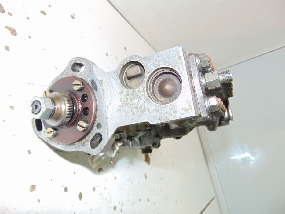 Mercedes w124 300D 5 cilindros ou w114/115 bomba