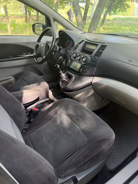 Продам Mitsubishi Grandis 2.0