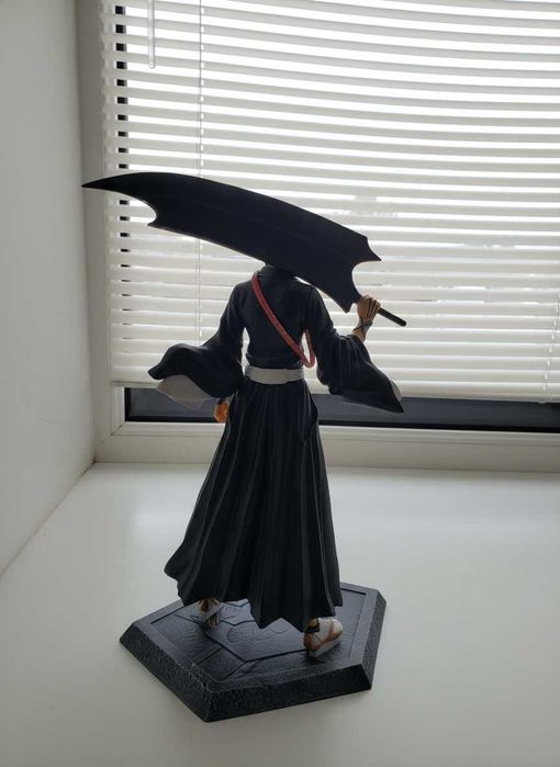 Фігурка Ichigo Kurosaki (Bleach) 33 см  майже нова!