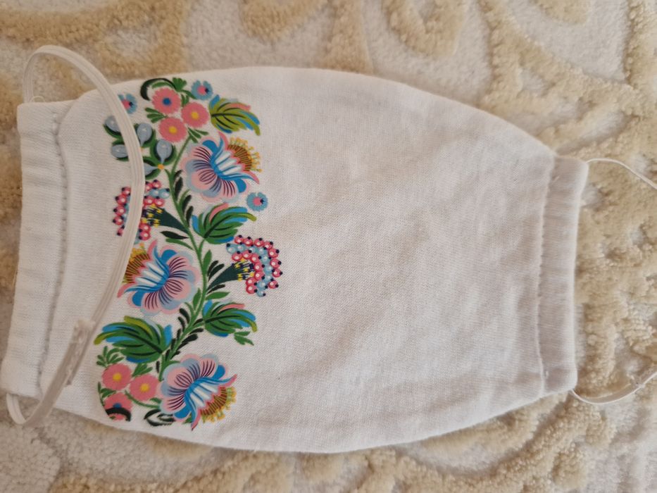Маска з хлопку, українська