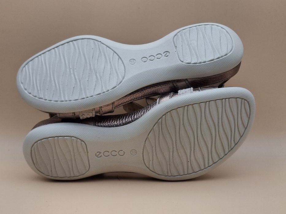 Сандалі ECCO Flash T- Strap Нові 39р.;40р.41р.;