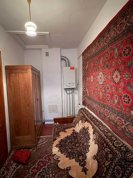 Половина будинку та земельна ділянка 16 сот., с. Батятичі