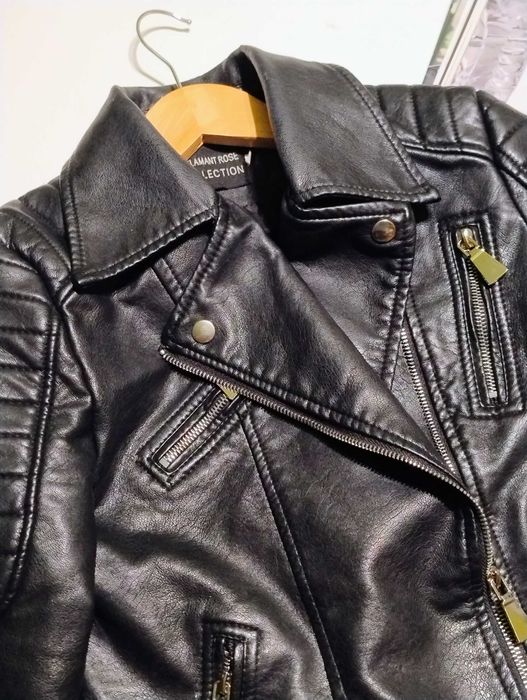 Стильная косуха / кожанная куртка на девочку 12-14  лет