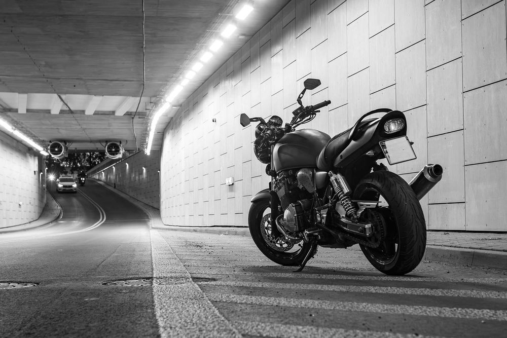 SUZUKI INAZUMA night view 1200