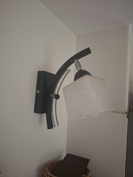 2 żyrandole plus kinkiet
