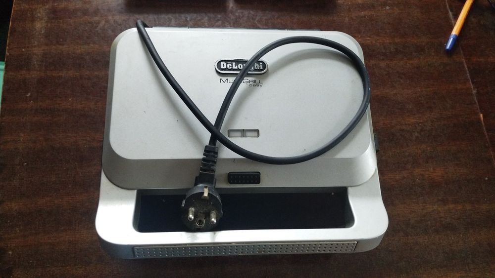 Гриль и вафельница Delonghi sw12ac.s