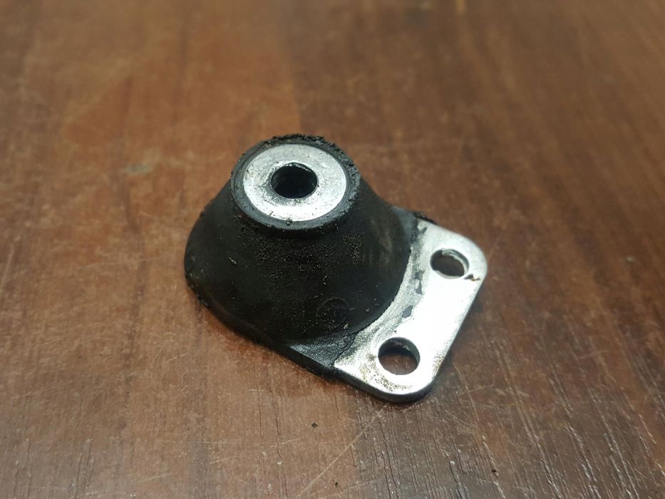 Stihl 038 Av Ms 380 Mocowanie Uchwyt